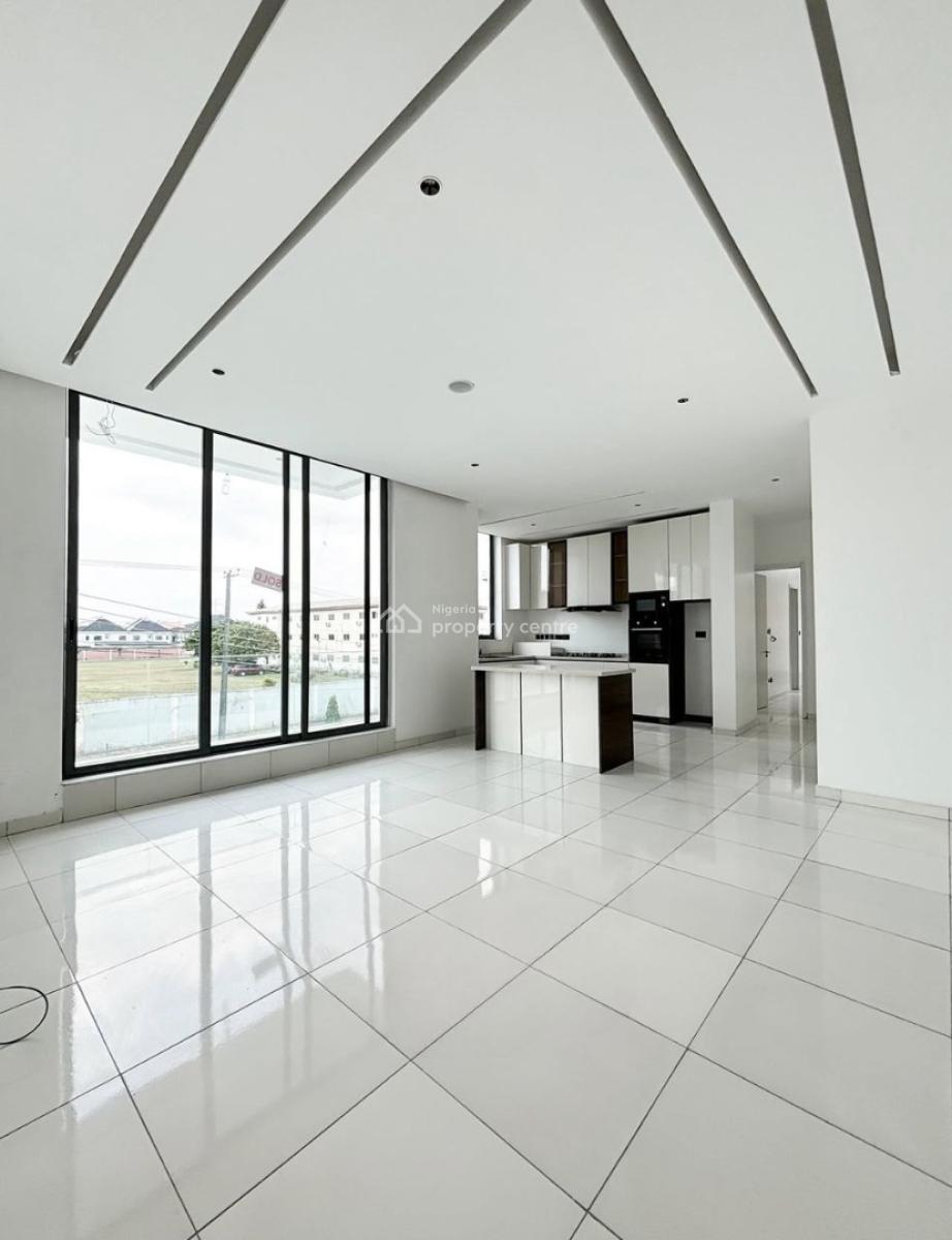 Luxurious and Executive 2 Bedroom Apartment, Lekki Phase 1, Lekki, Lagos, Flat / Apartment for Rent