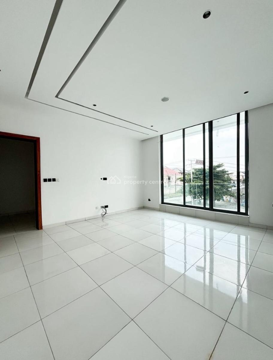 Luxurious and Executive 2 Bedroom Apartment, Lekki Phase 1, Lekki, Lagos, Flat / Apartment for Rent