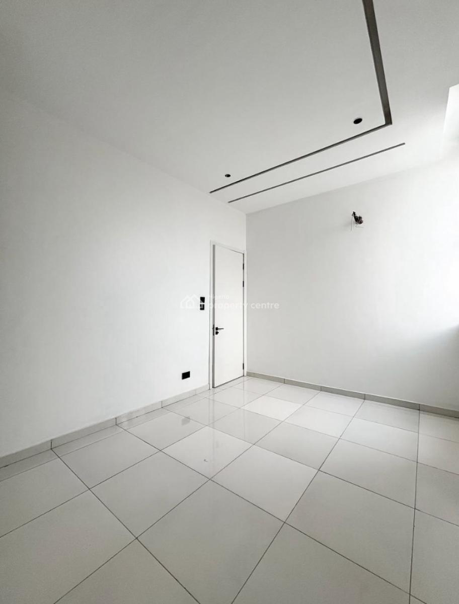 Luxurious and Executive 2 Bedroom Apartment, Lekki Phase 1, Lekki, Lagos, Flat / Apartment for Rent