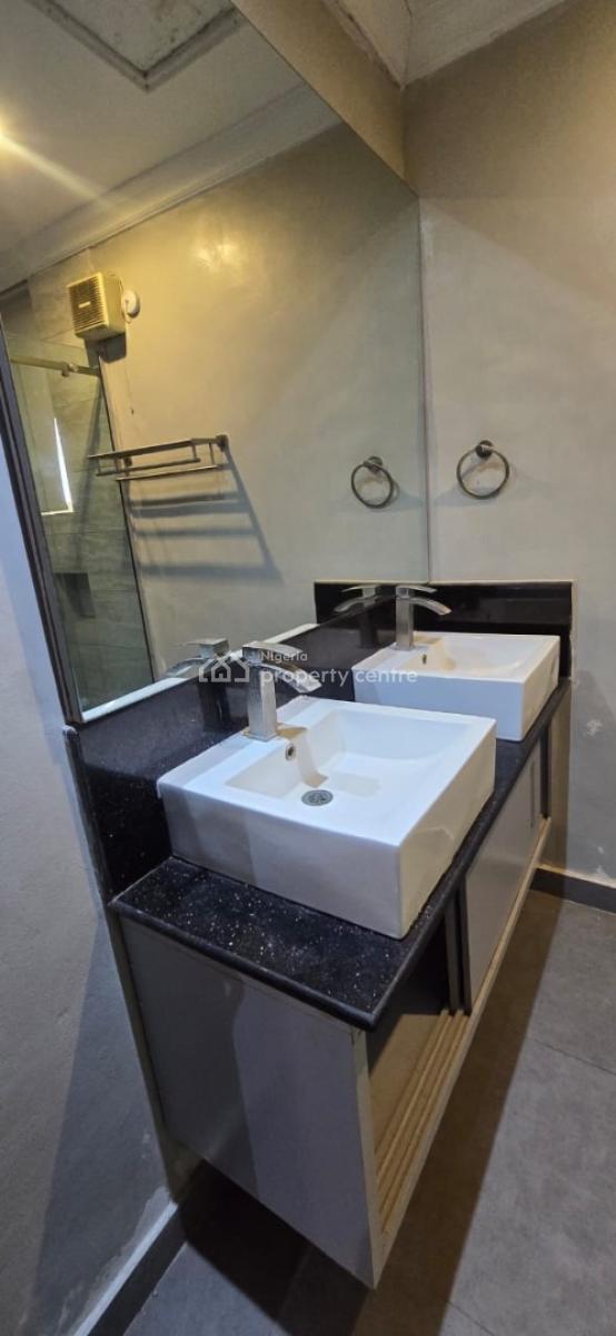 a Luxury 4 Bedroom Terrace House on 3 Levels with a Garage, Banana Island, Banana Island, Ikoyi, Lagos, Flat / Apartment for Rent
