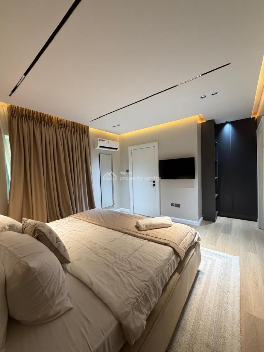 Luxury 3 Bedroom with Snooker, Airport Road, Lugbe District, Abuja, Flat / Apartment Short Let