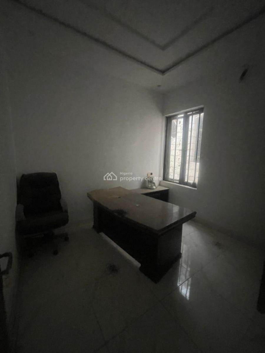 Nicely Built 4 Bedroom Semi Detached Duplex, Lekki County, Lekki Expressway, Lekki, Lagos, Semi-detached Duplex for Rent