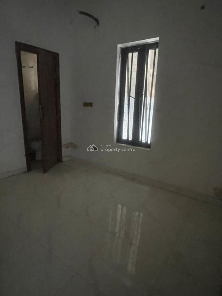 Nicely Built 4 Bedroom Semi Detached Duplex, Lekki County, Lekki Expressway, Lekki, Lagos, Semi-detached Duplex for Rent