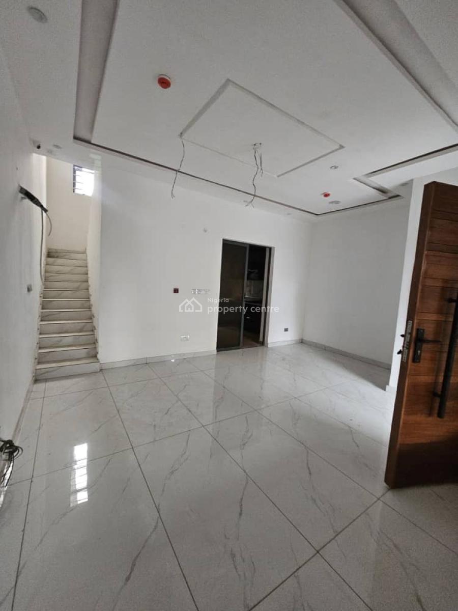 4 Bedroom Terraced Duplex with Bq, Maryland Crescent Estate, Maryland, Lagos, Flat / Apartment for Sale