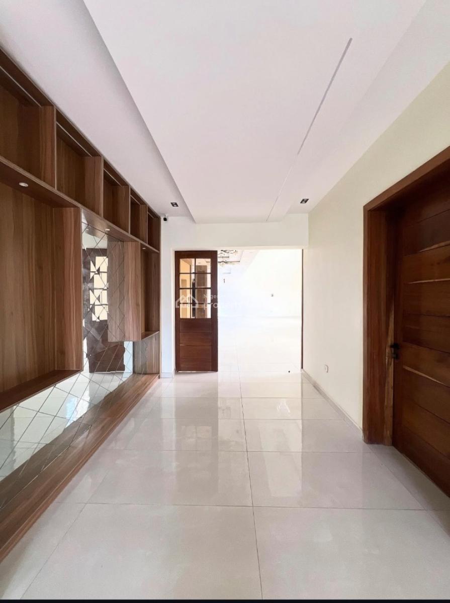 5 Bedroom House with So Much Space and Bq, Lekki, Ajah, Lagos, Detached Duplex for Sale