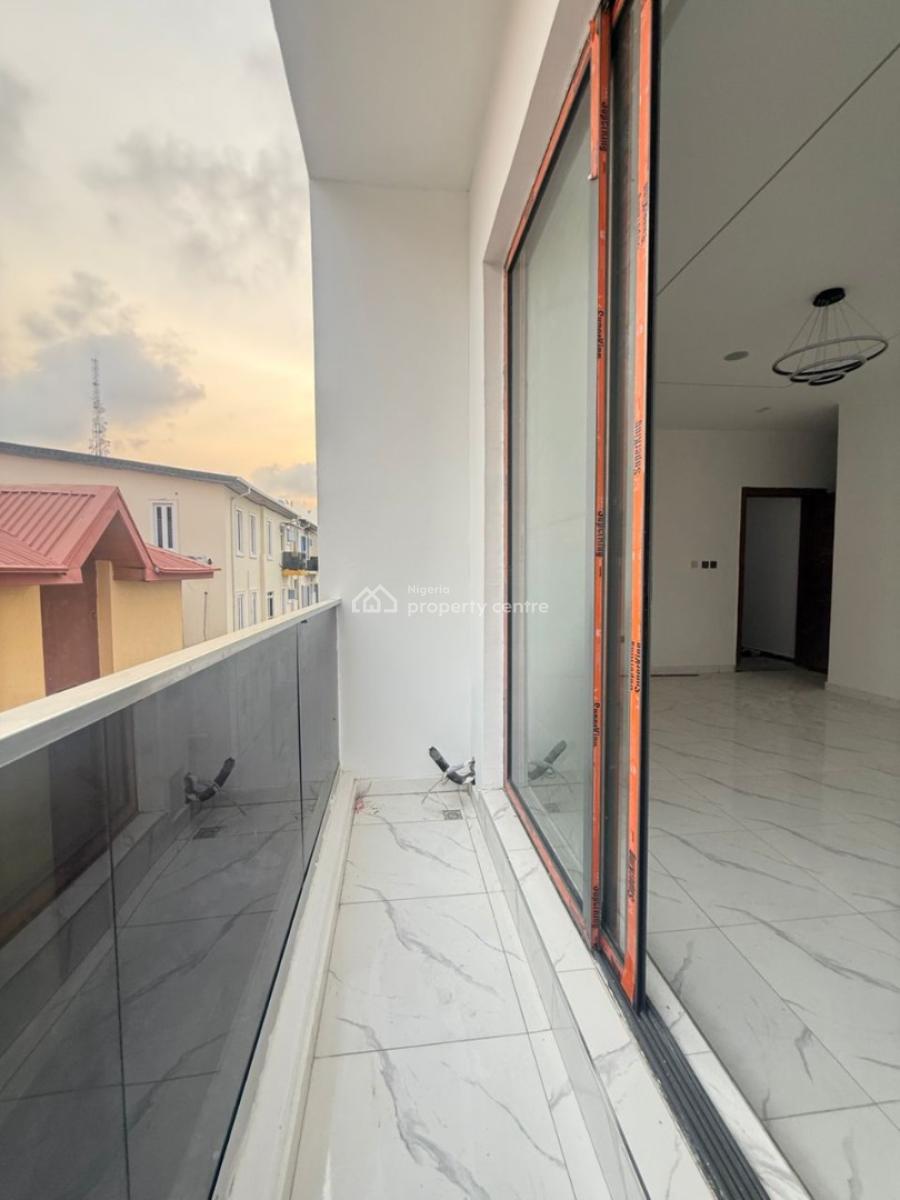 Sweet 2 Bedroom Apartment, New Road, Chevron, Lekki, Lagos, Flat / Apartment for Sale