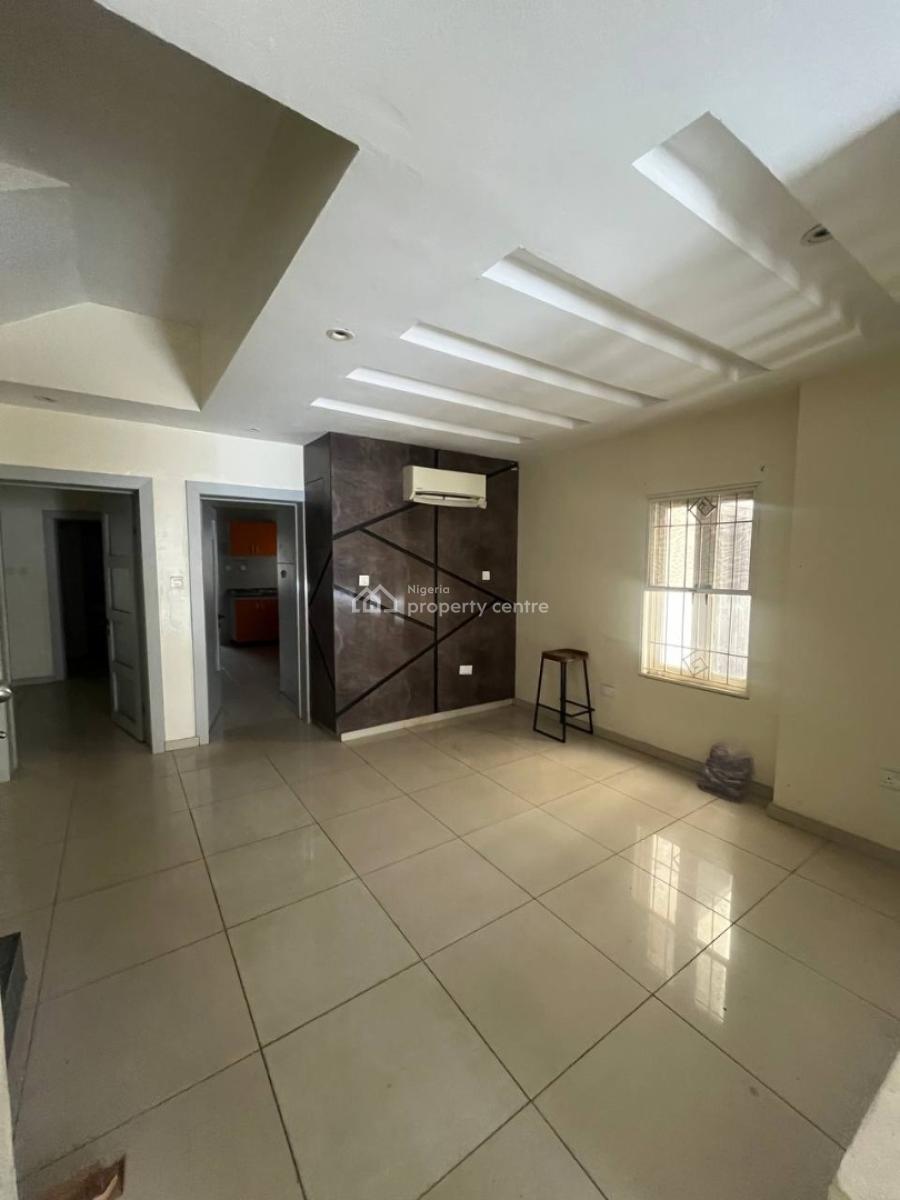 4 Bedroom Apartment  with Bq, Lekki Phase 1, Lekki, Lagos, Flat / Apartment for Rent