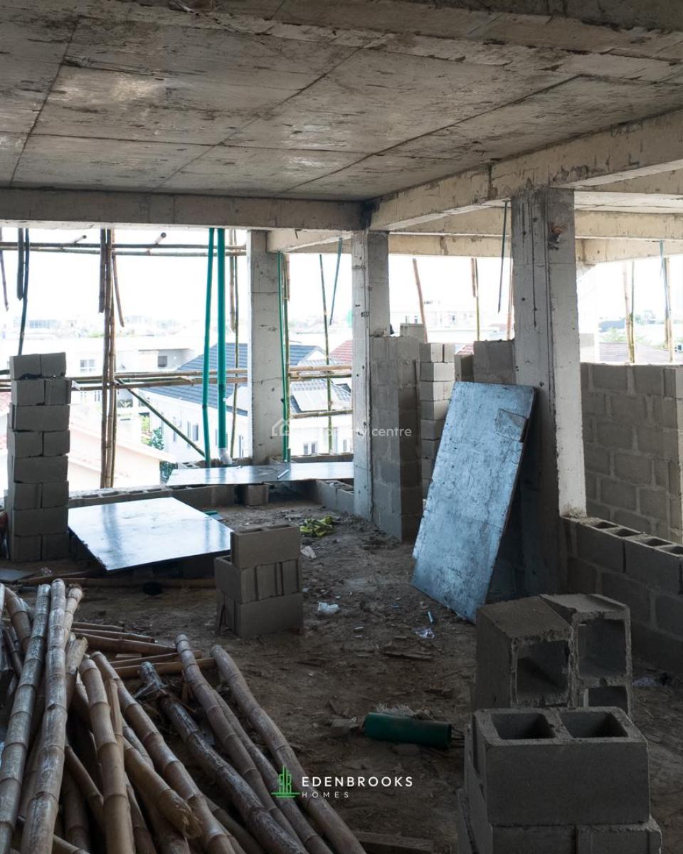 2 Bedroom Apartment with Bq/maid Room, Off Admiralty Way, Lekki Phase 1, Lekki, Lagos, Block of Flats for Sale