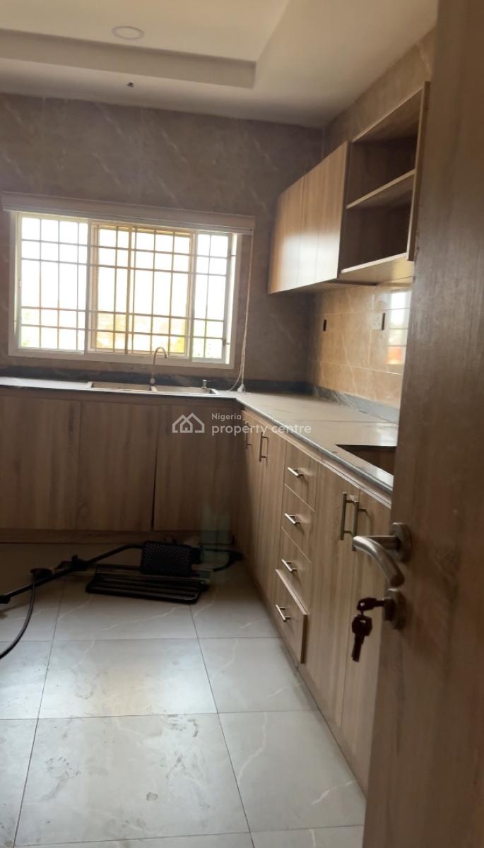 Well Finished and Spacious 3 Bedroom Apartment, Idu Industrial, Abuja, Flat / Apartment for Rent