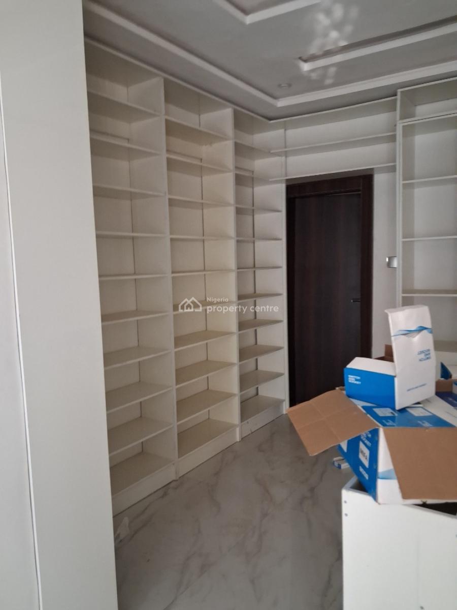 10 Bedroom Detached Duplex with a Swimming Pool, Adjacent to Guzape, Asokoro District, Abuja, Asokoro District, Abuja, Detached Duplex for Sale