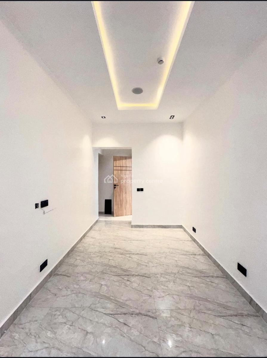 5 Bedroom Lovely Duplex with a Bq, Lekki Phase 1, Lekki, Lagos, Terraced Duplex for Sale