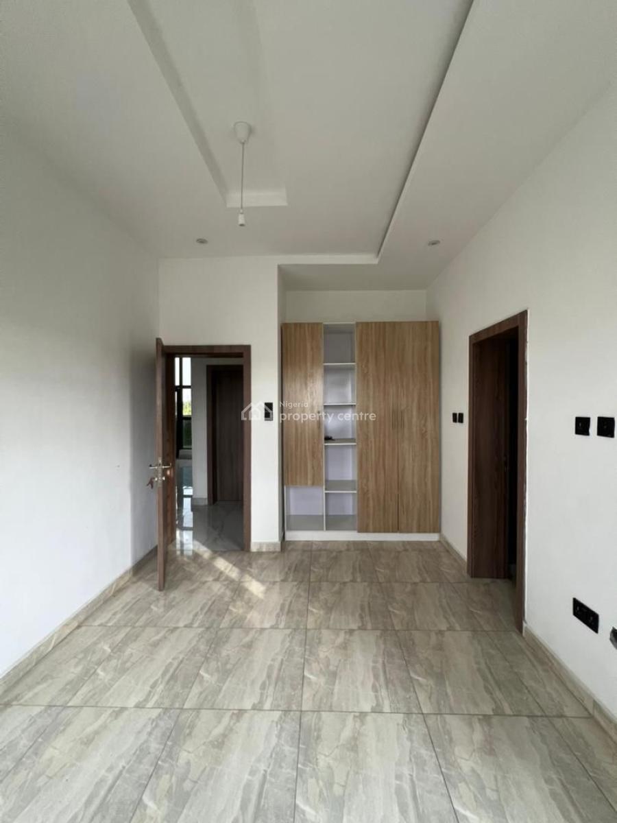 Spacious 2 Bedroom Apartment, Lekki Scheme 2, Ajah, Lagos, Flat / Apartment for Rent