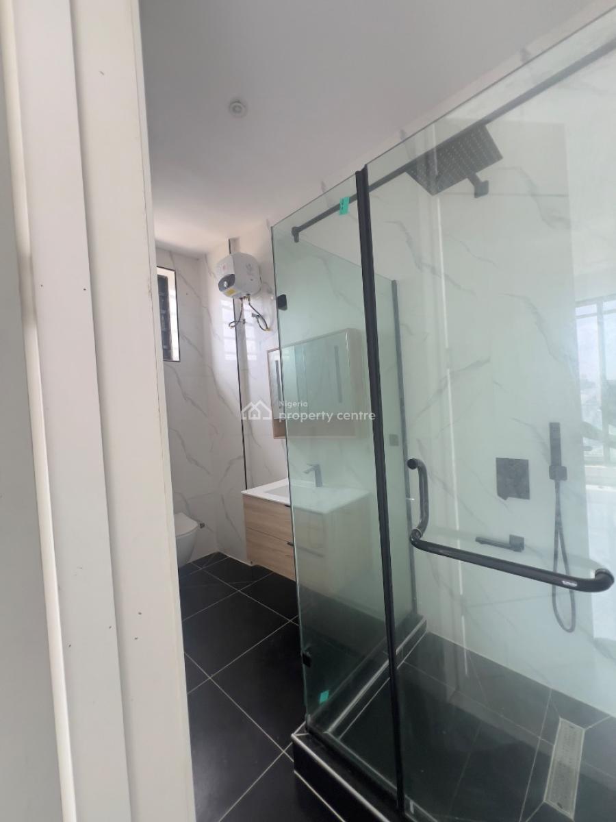 3 Bedroom Apartment with Elevator,gym ,pool, Lekki Phase 1, Lekki, Lagos, Flat / Apartment for Sale