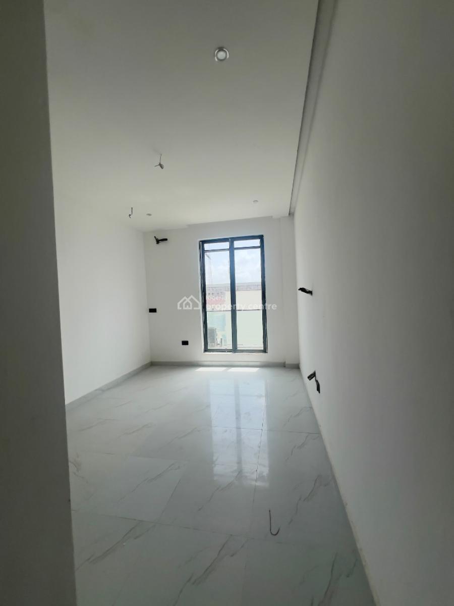 3 Bedroom Apartment with Elevator,gym ,pool, Lekki Phase 1, Lekki, Lagos, Flat / Apartment for Sale