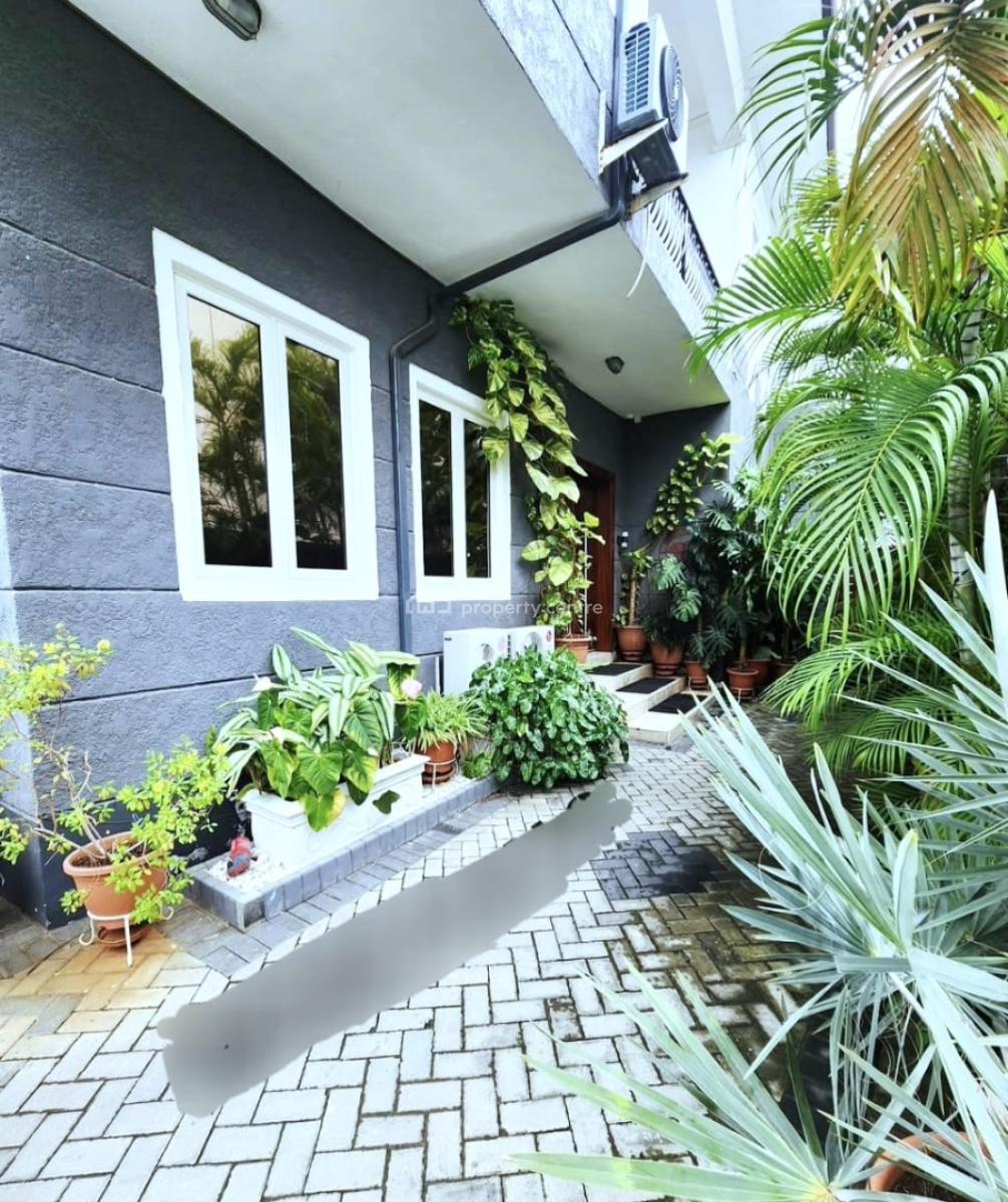 Luxury 6 Bedroom House with a Room Bq, Osapa, Lekki, Lagos, Detached Duplex for Sale