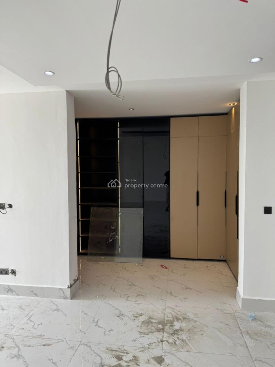 Exclusive 4 Bedroom Maisonette with a Room Bq, Banana Island, Ikoyi, Lagos, House for Sale