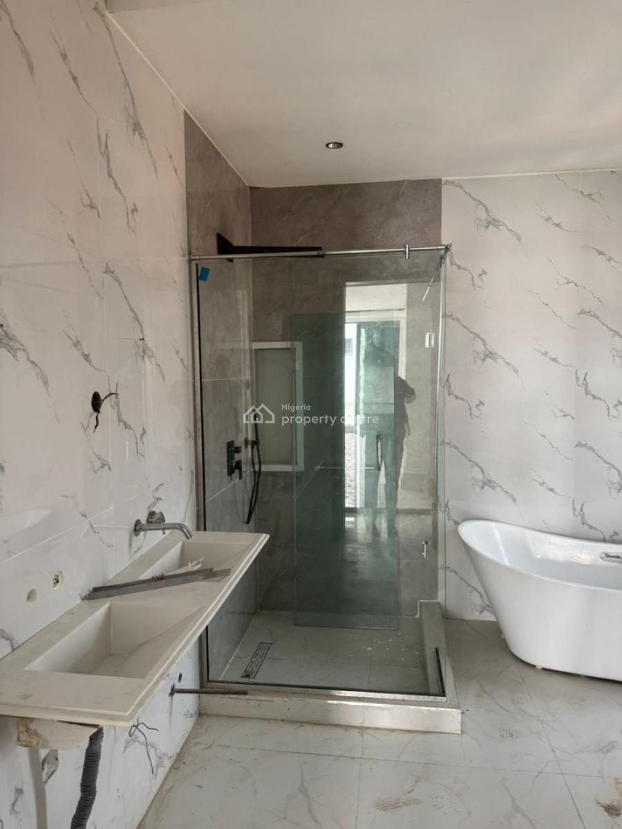 Exclusive 4 Bedroom Maisonette with a Room Bq, Banana Island, Ikoyi, Lagos, House for Sale