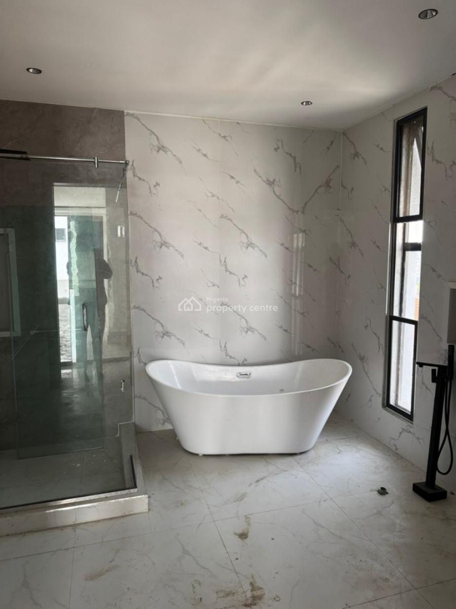 Exclusive 4 Bedroom Maisonette with a Room Bq, Banana Island, Ikoyi, Lagos, House for Sale