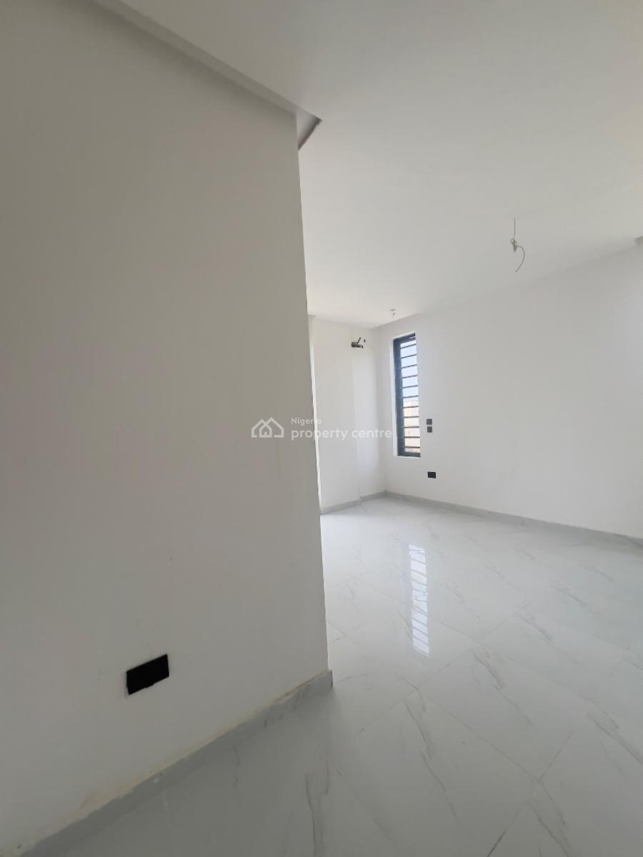 Newly Built 2 Bedroom Apartment with Elevators,gym &pool, Lekki Phase 1, Lekki, Lagos, Flat / Apartment for Sale