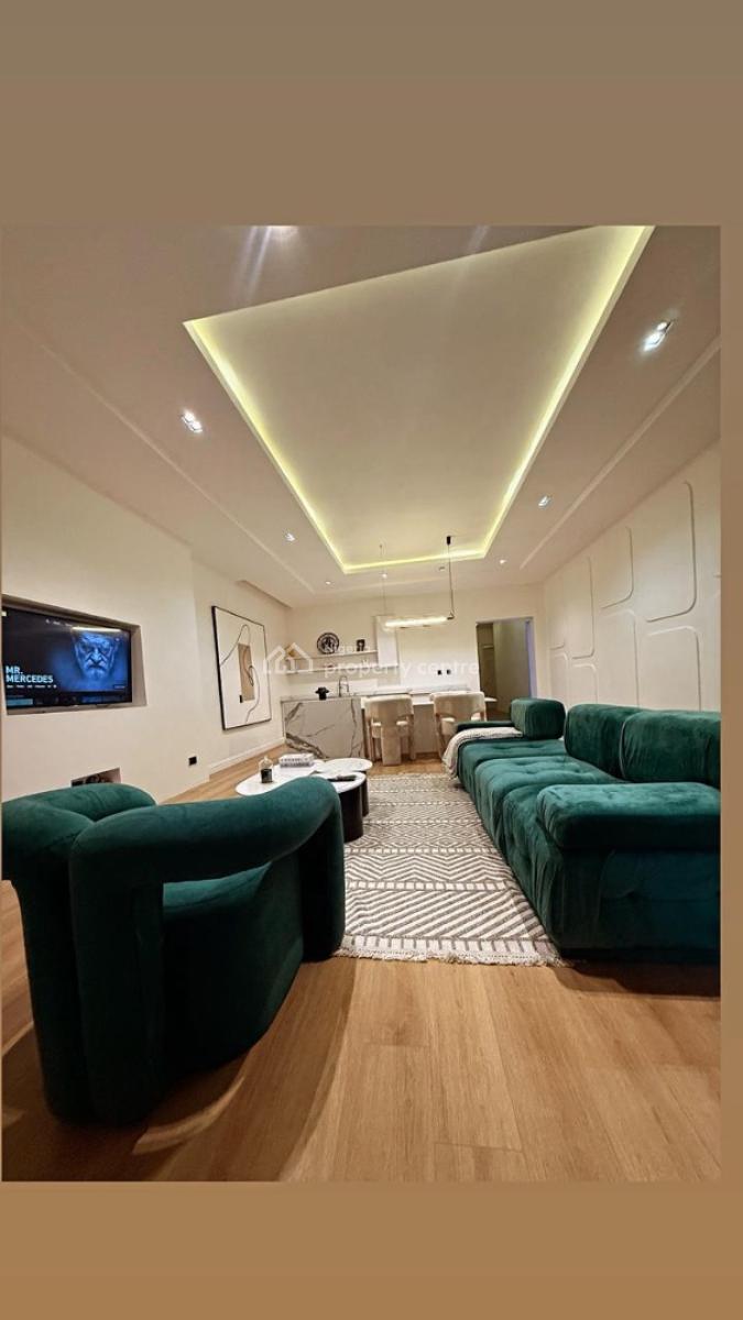 Luxury 3-bedroom Apartment with Soccer Board, Pool and Gym., Lekki Phase 1, Lekki, Lagos, Flat / Apartment Short Let