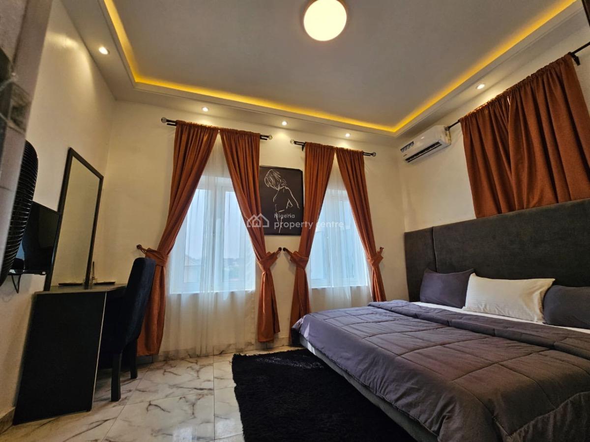 Cozy and Lovely Two Bedroom Apartment, Lekki Phase 1, Lekki, Lagos, Flat / Apartment Short Let