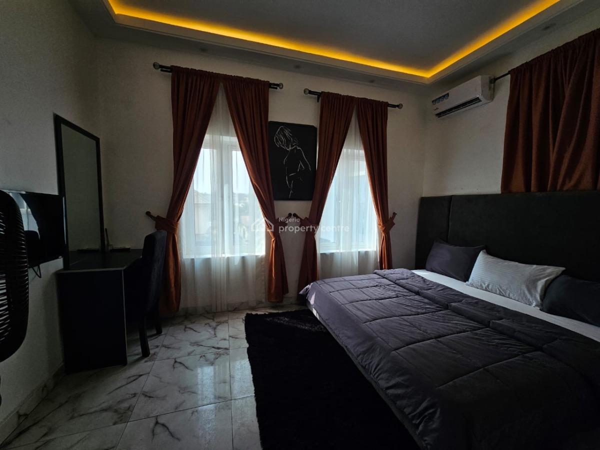 Cozy and Lovely Two Bedroom Apartment, Lekki Phase 1, Lekki, Lagos, Flat / Apartment Short Let