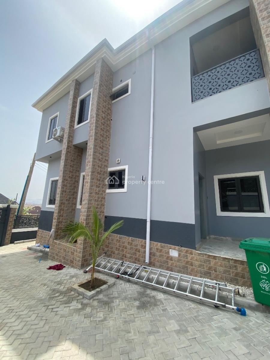 Standard 2 Bedroom Apartment, Nnpc Estate Life Camp, Life Camp, Abuja, Flat / Apartment for Rent