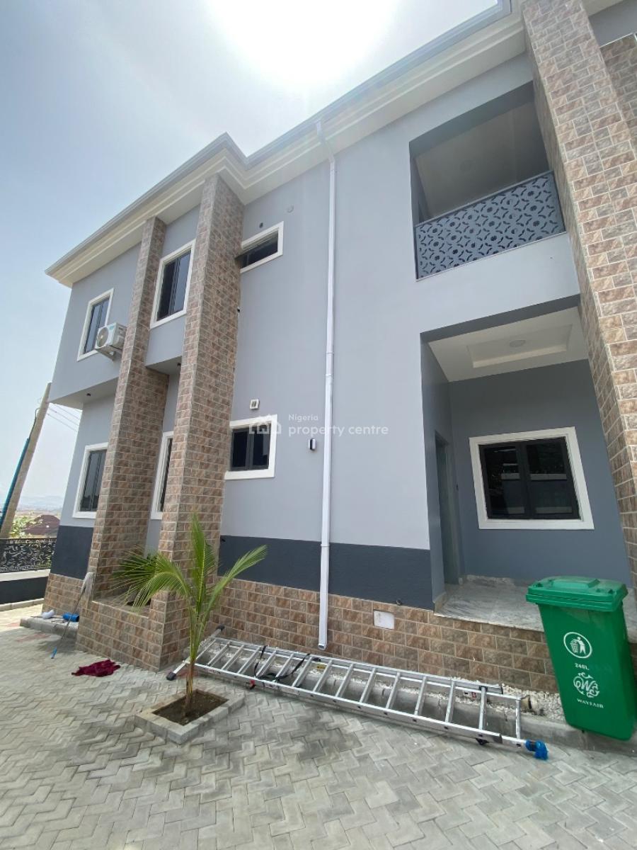 Standard 2 Bedroom Apartment, Nnpc Estate Life Camp, Life Camp, Abuja, Flat / Apartment for Rent