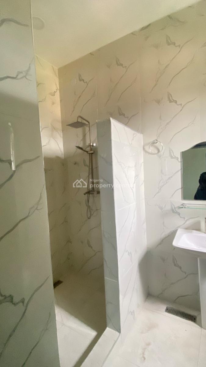 Standard 2 Bedroom Apartment, Nnpc Estate Life Camp, Life Camp, Abuja, Flat / Apartment for Rent