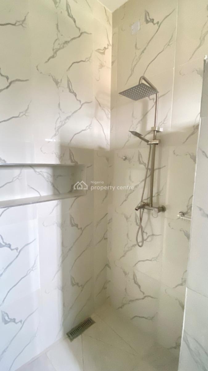 Standard 2 Bedroom Apartment, Nnpc Estate Life Camp, Life Camp, Abuja, Flat / Apartment for Rent