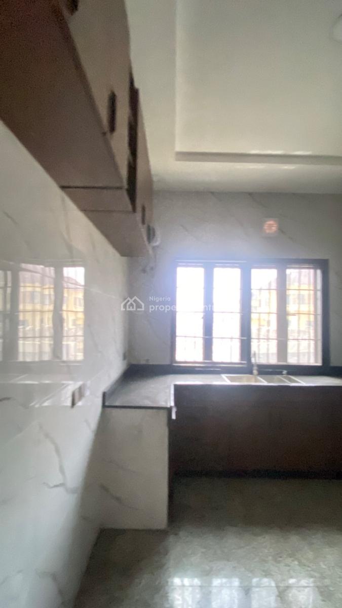 Standard 2 Bedroom Apartment, Nnpc Estate Life Camp, Life Camp, Abuja, Flat / Apartment for Rent