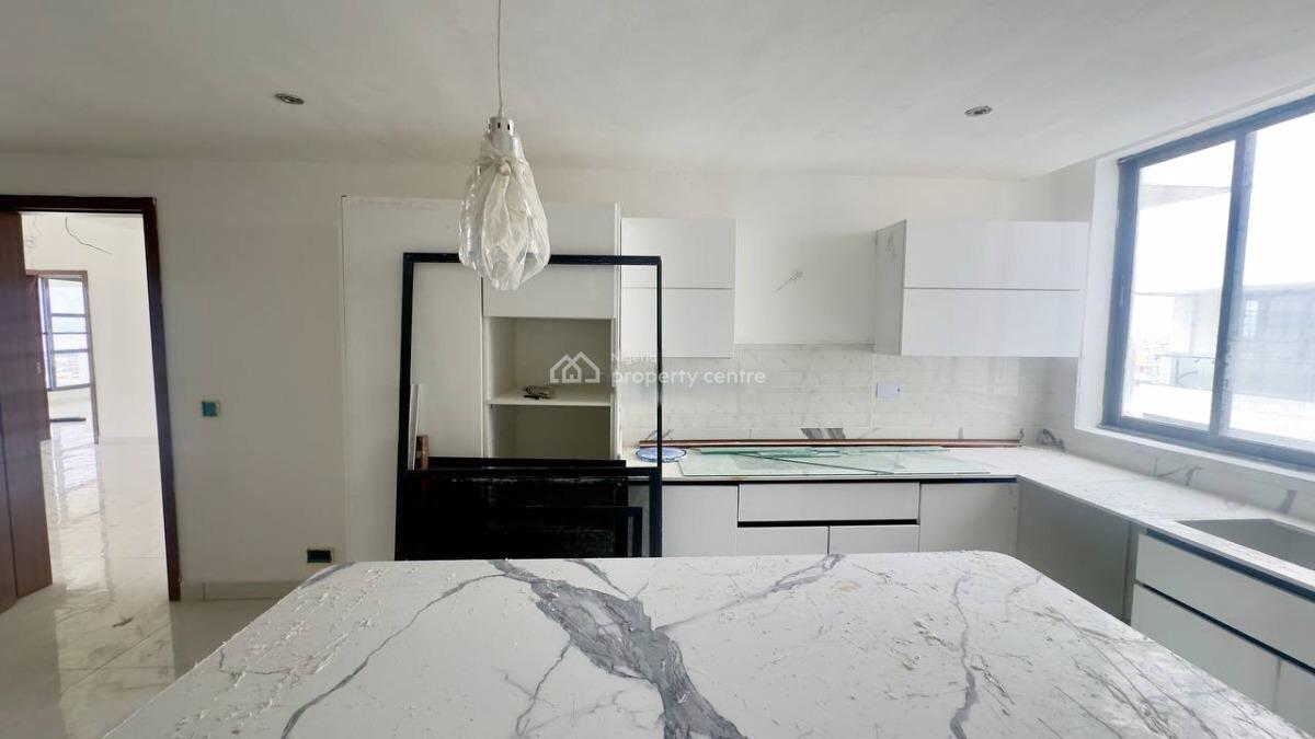 Swanky 3 Bedroom Penthouse (separate Bq), Off Freedom Way, Lekki Phase 1, Lekki, Lagos, Flat / Apartment for Rent