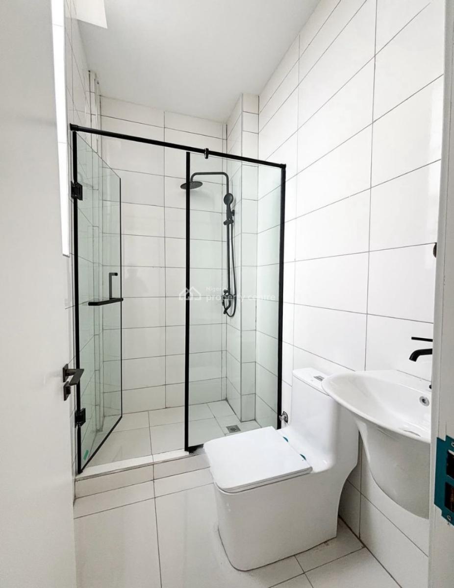 Beautiful 2bedroom Apartment with Swimming Pool in a Secured Estate, Oniru, Victoria Island (vi), Lagos, Flat / Apartment for Rent