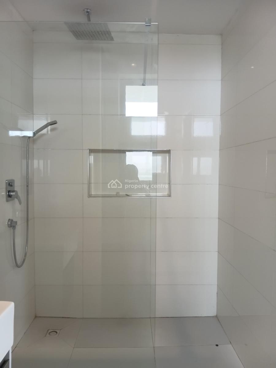 Luxury 3 Bedroom Penthouse with a Bq, Richmond Pearl Estate, Lekki Phase 1, Lekki, Lagos, Flat / Apartment for Rent
