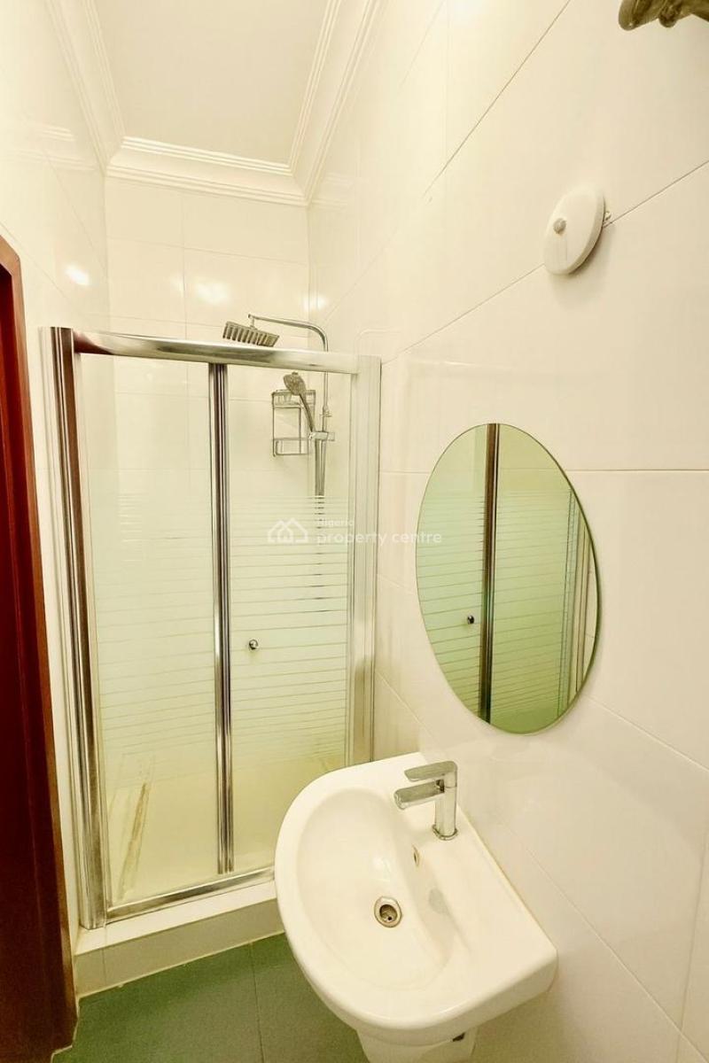 Cozy and Lovely Two Bedroom Apartment, Lekki Phase 1, Lekki, Lagos, Flat / Apartment Short Let