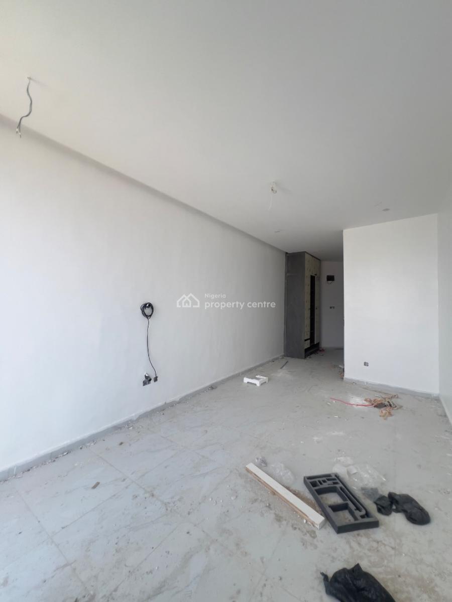 1 Bedroom Apartment with Pool ,gym & Elevator, Lekki Phase 1, Lekki, Lagos, Flat / Apartment for Sale
