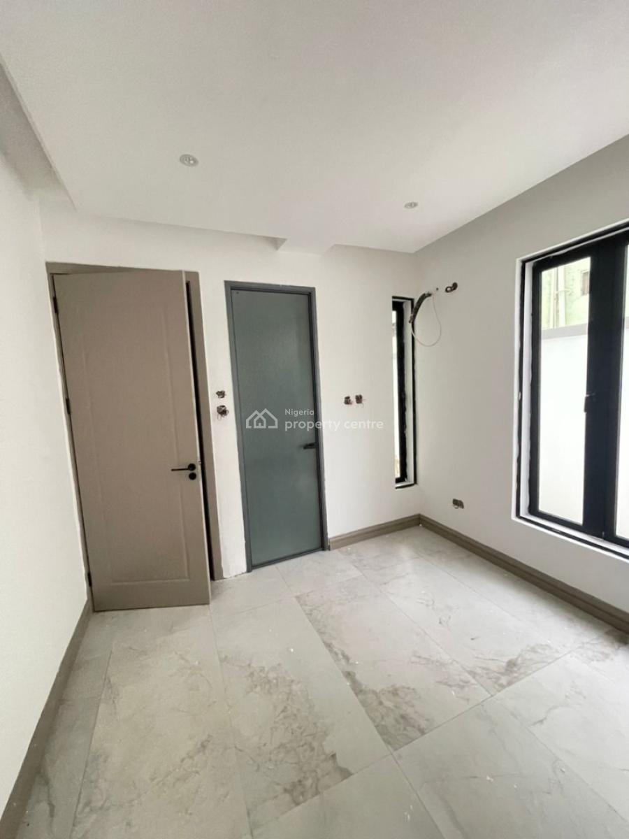 3 Bedroom Apartment, Allen, Ikeja, Lagos, Flat / Apartment for Sale