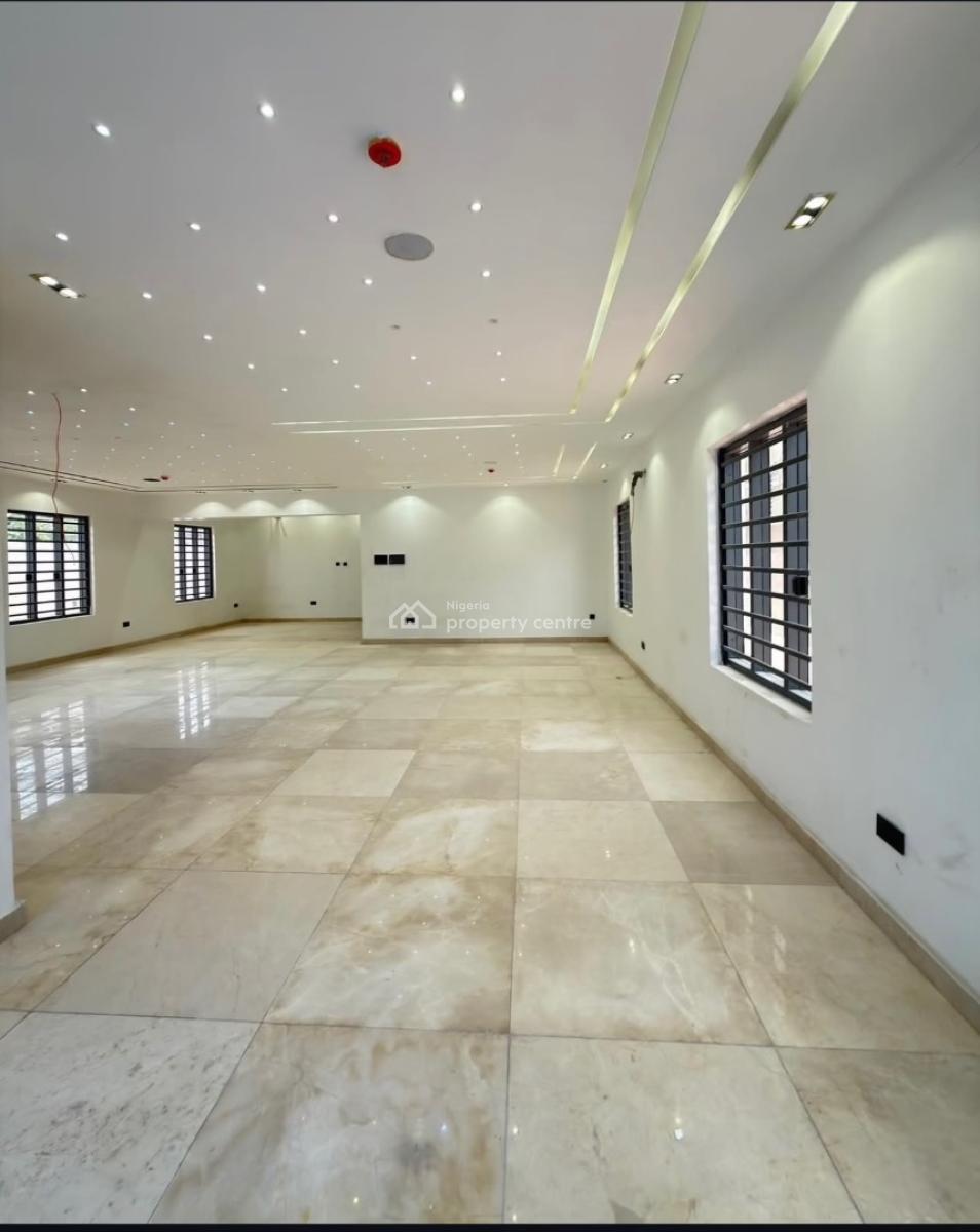 7 Bedroom   Spacious House with a Bq, Ikeja Gra, Ikeja, Lagos, Detached Duplex for Sale