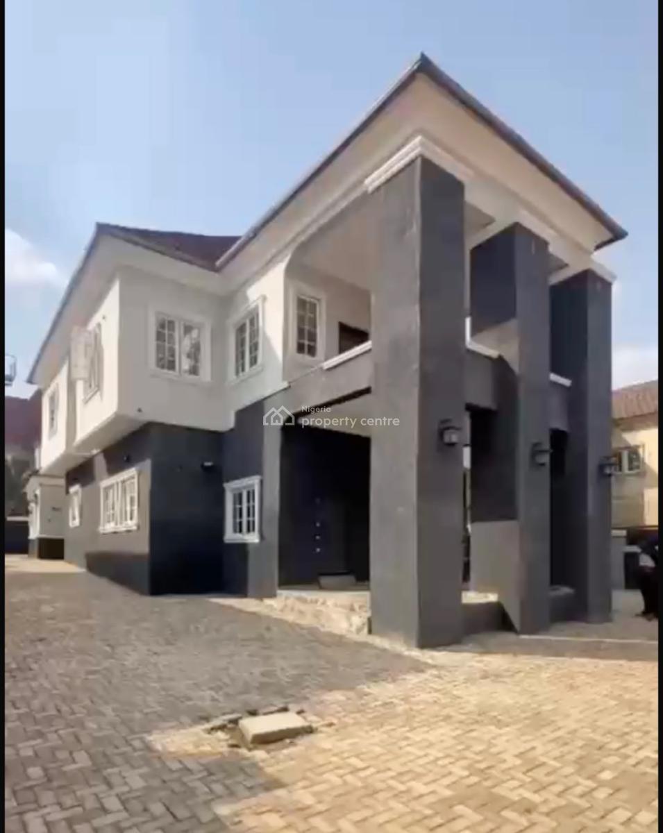 Fully Detached 4 Bedroom Duplex in an Estate, Dakwo, Abuja, Detached Duplex for Rent