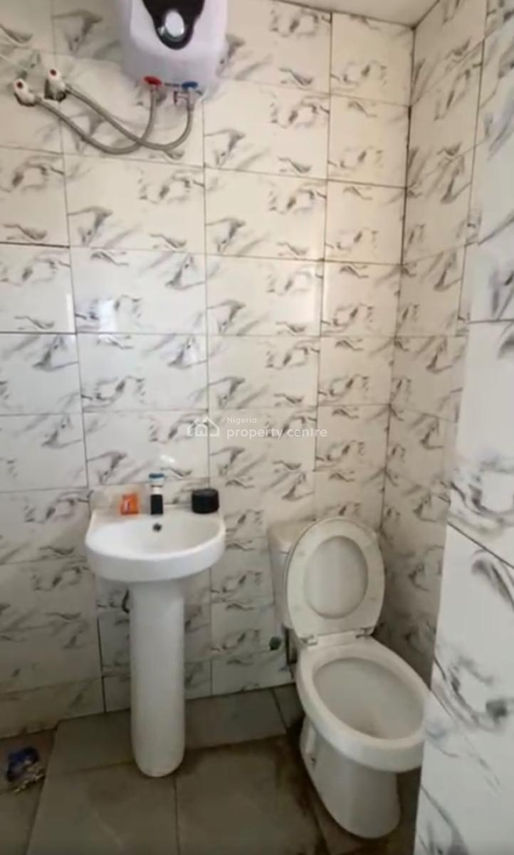 Newly Built Executive Spacious 2 Bedroom Up Flat, Aran Orin Street By Ifako Police Station, Ifako, Gbagada, Lagos, Flat / Apartment for Rent