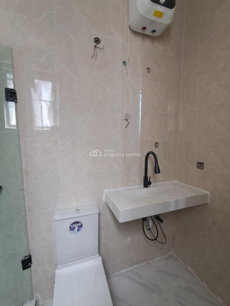 Automated 3 Bedroom Apartment + Bq & Security House, Off Freedom Way, Lekki Phase 1, Lekki, Lagos, Flat / Apartment for Sale