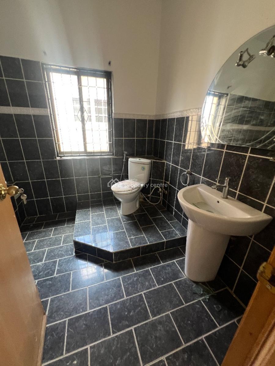 Spacious 4bedroom Semi Detached House with Bq at Lekki Phase 1, Off Admiralty Way Lekki Phase 1 Lekki Lagos, Lekki Phase 1, Lekki, Lagos, Semi-detached Duplex for Rent