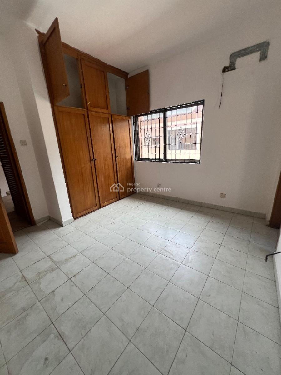 Spacious 4bedroom Semi Detached House with Bq at Lekki Phase 1, Off Admiralty Way Lekki Phase 1 Lekki Lagos, Lekki Phase 1, Lekki, Lagos, Semi-detached Duplex for Rent