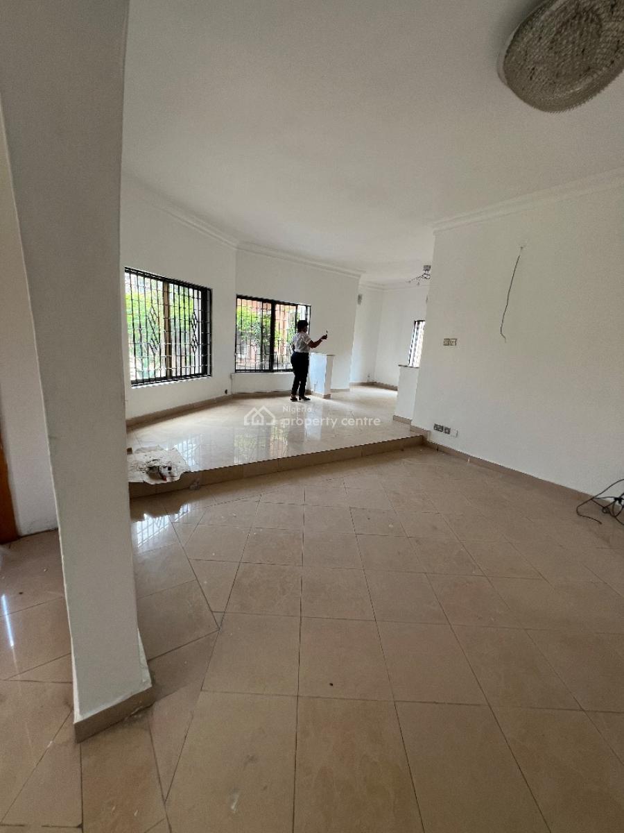 Spacious 4bedroom Semi Detached House with Bq at Lekki Phase 1, Off Admiralty Way Lekki Phase 1 Lekki Lagos, Lekki Phase 1, Lekki, Lagos, Semi-detached Duplex for Rent