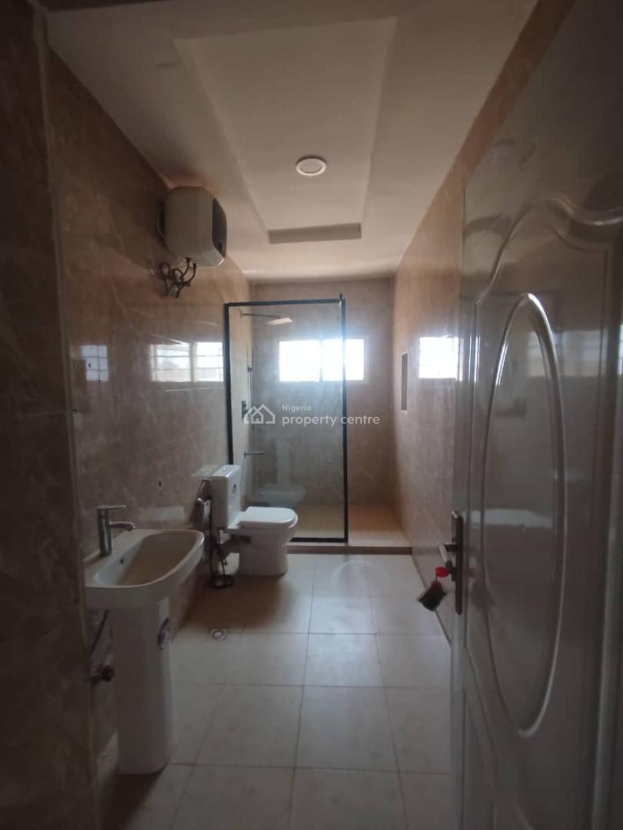 Standard 4 Bedrooms Terraced Duplex with Bq on a Tarred Road, Jahi, Abuja, Terraced Duplex for Rent