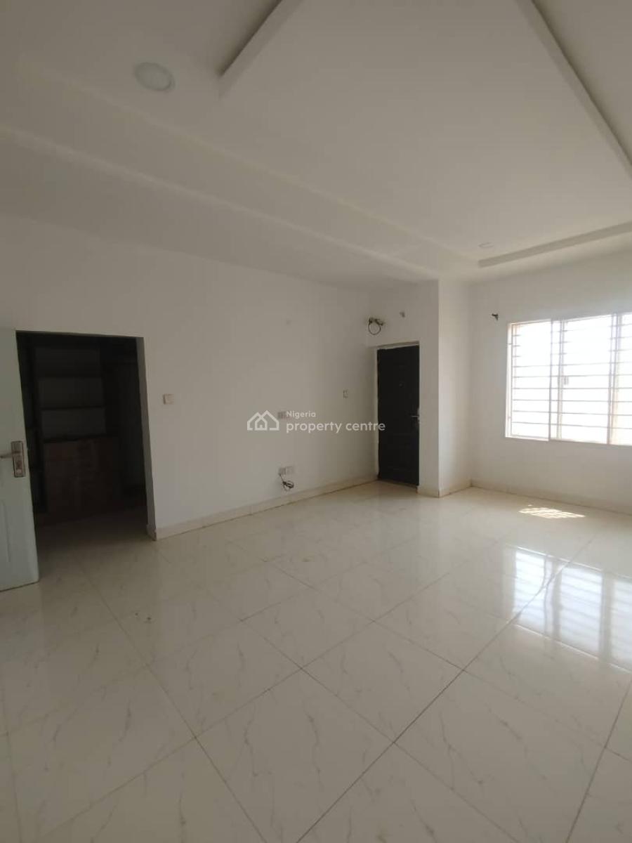 Standard 4 Bedrooms Terraced Duplex with Bq on a Tarred Road, Jahi, Abuja, Terraced Duplex for Rent