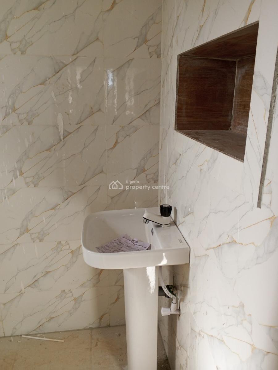 Luxury Newly Built 2 Bedroom, Jakande Estate, Oke Afa, Isolo, Lagos, Flat / Apartment for Rent