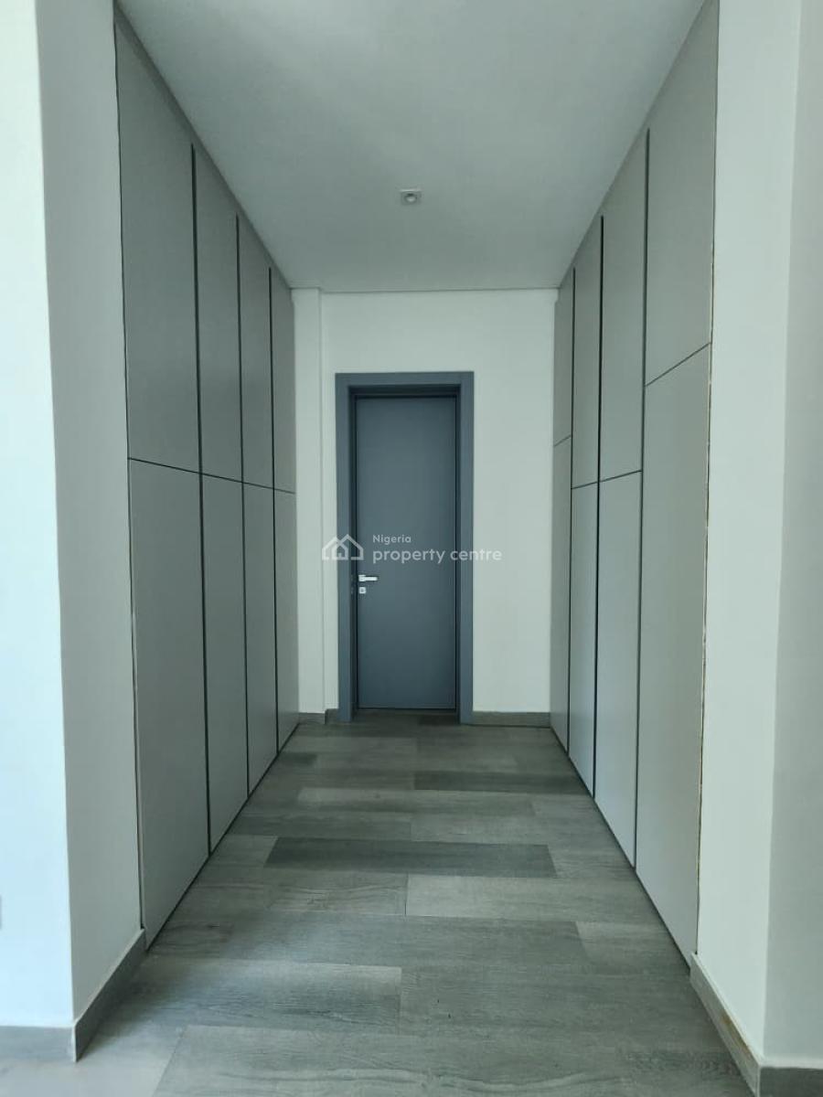 Well-built Luxurious 3 & 1- Bedroom Apartment + Bq, Banana Island, Ikoyi, Lagos, Flat / Apartment for Rent