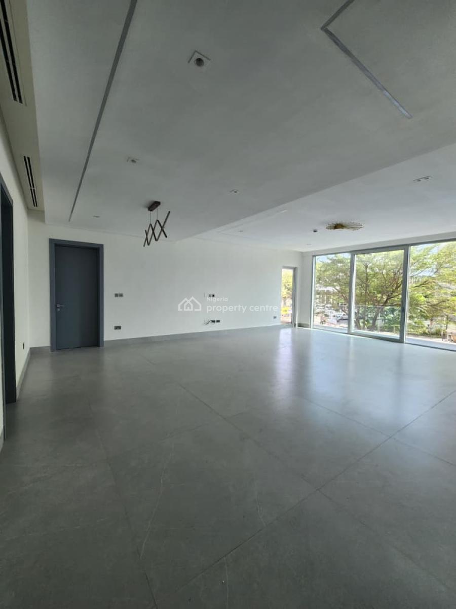 Well-built Luxurious 3 & 1- Bedroom Apartment + Bq, Banana Island, Ikoyi, Lagos, Flat / Apartment for Rent