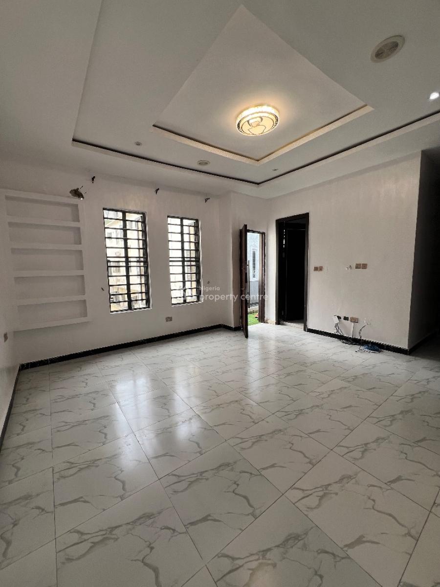 Masters Bedroom in a Shared Apartment, Lekki Phase 1, Lekki, Lagos, Terraced Duplex for Rent